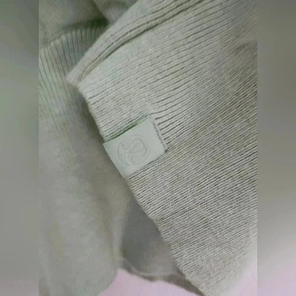 Lululemon Crossover Ribbed Waist Sweater Sage Sz  4 / Small - Picture 5 of 6